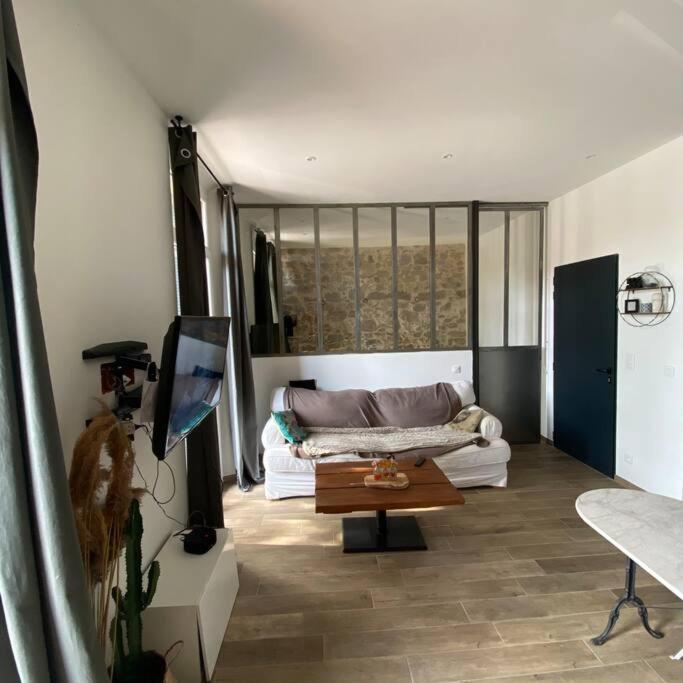 Jolie Appartement En Plein Centre Du Village Les Arcs-sur-Argens Εξωτερικό φωτογραφία